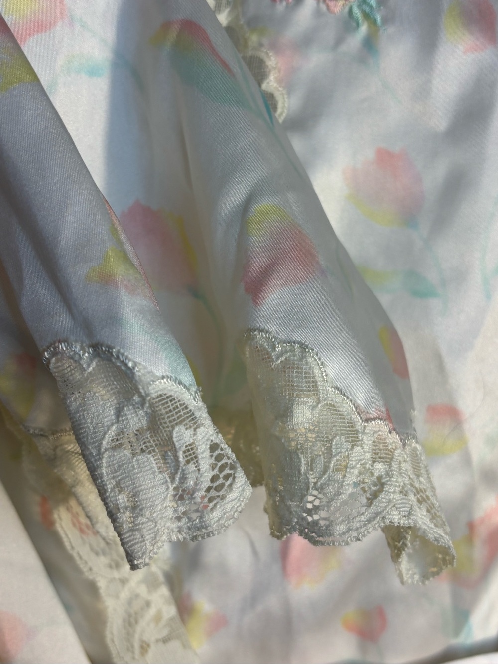 Vintage Sara Beth Satin White Floral Lace Long Belted Robe 80s Retro - Picture 4 of 8